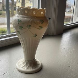 Belleck vase. Approx 8 in high gorgeous